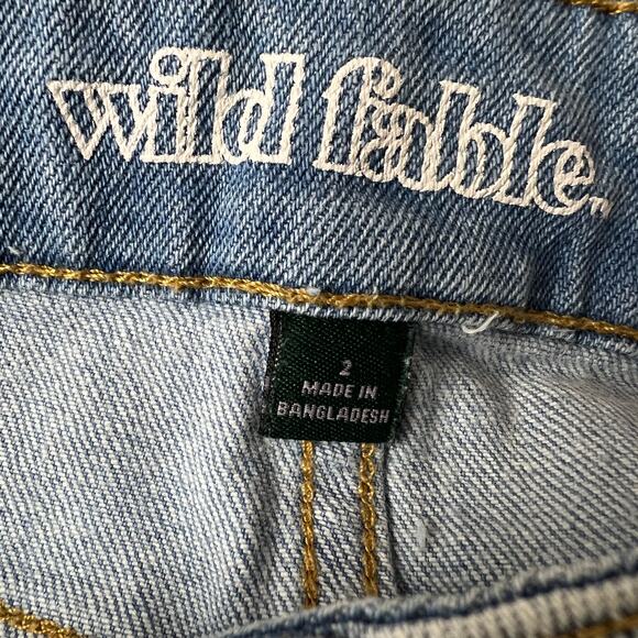 Wild Fable Women's High-Rise Light Wash Denim Mini Skirt - Size 2 - NWT - Picture 2 of 5